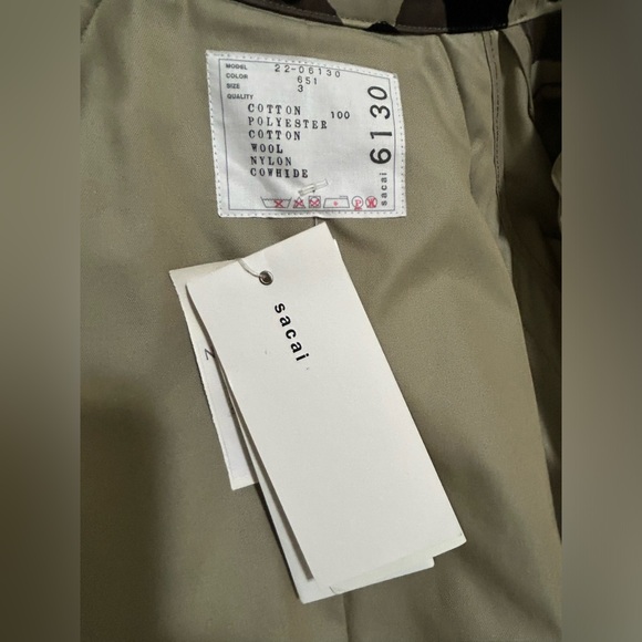 Trench coat by Sacai - Picture 4 of 16